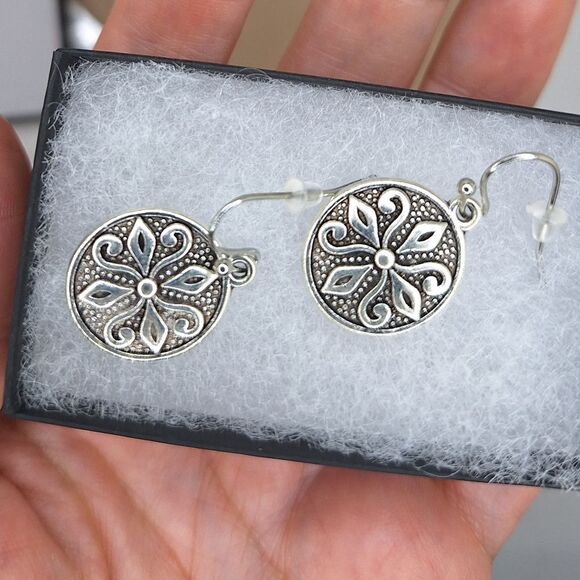 silver Victorian circle earrings Minimalist jewelry - Picture 1 of 5